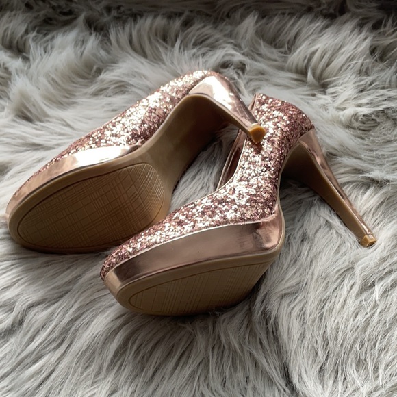 Rampage size 7.5M rose gold heels - Picture 4 of 5
